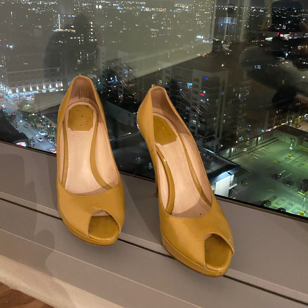 Dior Peep Toe Beige Platform Heels